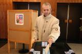 5G6H5041: Zeman nebo Schwarzenberg? Volební místnosti se otevřely i v Kutné Hoře