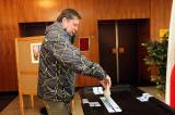 5G6H5056: Zeman nebo Schwarzenberg? Volební místnosti se otevřely i v Kutné Hoře