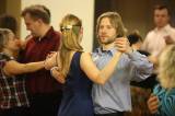 5G6H4964: Foto: Hlízovský sál hostí taneční pro dospělé i pokračovací taneční