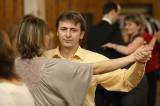 5G6H5003: Foto: Hlízovský sál hostí taneční pro dospělé i pokračovací taneční