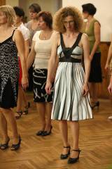 5G6H5066: Foto: Hlízovský sál hostí taneční pro dospělé i pokračovací taneční