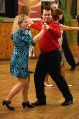 5G6H5100: Foto: Hlízovský sál hostí taneční pro dospělé i pokračovací taneční