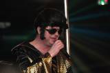 5G6H2532: Foto: Na sobotní párty v Jámě slavili Mezinárodní den žen, vystoupil i Elvis Presley