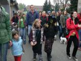 P1270707: Foto: Ve Zbraslavicích na čarodějnicích zazpívali Maxim Turbulenc