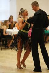 5G6H6614: Foto: Nová generace atmosféru tanečních kurzů nasála v Lorci v pátek
