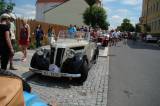 DSC07498: Foto: Čáslavské gastroslavnosti v sobotu zpestřila i zastávka závodu historických vozidel