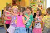 DSC_0528: Děti z MŠ Benešova 7 si v pondělí zazpívaly a rozloučily se s předškoláky