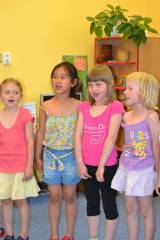 DSC_0560: Děti z MŠ Benešova 7 si v pondělí zazpívaly a rozloučily se s předškoláky
