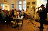 5G6H7301: V kavárně Blues Café zazněly bluesové kytary Juliana Sochy a Milana Konfátera
