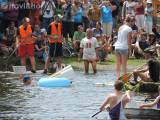 DSCN3719: Foto: První čáslavská neckyáda přilákala na Podměstský rybník plavidla i diváky