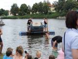 DSCN3753: Foto: První čáslavská neckyáda přilákala na Podměstský rybník plavidla i diváky