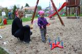 IMG_9521: Foto: Děti ve Vodrantech si mají kde hrát, v pondělí jim otevřeli nové hřiště