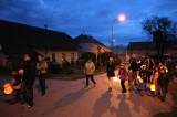 5G6H6605: Foto: Lampionový průvod v Červených Janovicích zakončili dětskou diskotékou