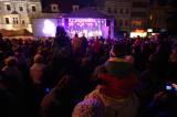 5G6H5709: Foto: Do Kolína dorazily Vánoce, v pátek tam rozsvítili smrk na náměstí