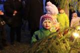IMG_4345: Foto: Atmosféra Vánoc dorazila i do Žehušic, kde rozsvítili nově vysazený vánoční strom