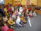 DSCN2816: Čerti z Masaryčky zpívali dětem z Mateřské školy Benešova