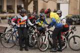 5G6H0003: Foto: Nový rok cyklisté zahájili tradiční novoroční vyjížďkou na Sion