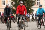 5G6H0105: Foto: Nový rok cyklisté zahájili tradiční novoroční vyjížďkou na Sion