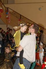 _MG_3460: Foto, video: Dovádění v maskách si užily i děti na veltrubském karnevale