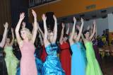 DSC_5845: Foto: Poslední maturitní ples v kolínském kulturáku se nesl v diskotékovém  stylu