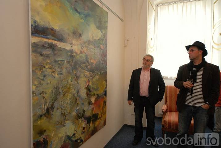 Úterní vernisáží byla zahájena výstava obrazů Pavla Vašíčka ve Výstavní síni v Čáslavi