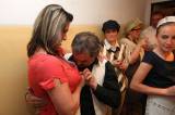 5G6H4885: Foto: Paběničtí ochotníci v sobotní premiéře komedie „Zvonokosy“ rozehráli boj o pisoár