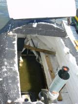 P1330088: Foto, video: Hladinu Podmětského rybníku čeřila po domácku vyrobená plavidla