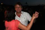 4G6H7910: Foto: Horkou letní noc v Tupadlech ozdobila zábava se skupinou Punc