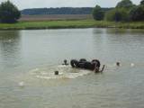 DSCN6845: Foto: První ročník nepoměřické neckyády přilákal na rybník jedenáct plavidel!