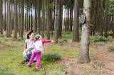IMG_7422: Foto: Do pohádkového lesa v okolí Paběnic se vydaly desítky dětí
