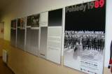 DSC08680: Výstava  „Pohledy 1989“ v Dolních Bučicích připomíná výročí pádu železné opony