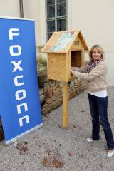 IMG_5763: Kutná Hora má svoji „sousedskou knihovnu“, vybudovali ji zaměstnanci Foxconnu