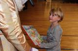 IMG_8447: Foto: V malínské sokolovně naděloval dětem dárečky Mikuláš s čerty