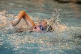 5G6H9234: Foto: Děti skotačily v kutnohorském bazénu na raftu, plavaly i závod