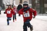 5G6H2543: Foto: Třicátý ročník Silvestrovského běhu přilákal 58 dospělých a 51 dětí