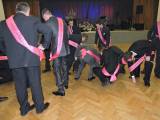 DSCN0981: Foto, video: Absolventům třemošnického učiliště na jejich plese zatančily aquabely!