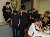 DSCN1002: Foto, video: Absolventům třemošnického učiliště na jejich plese zatančily aquabely!