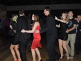 DSCN1224: Foto, video: Absolventům třemošnického učiliště na jejich plese zatančily aquabely!
