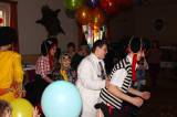 img_3483: Foto: Na karnevalu v Šebestěnicích se do víru tance vrhli děti i jejich rodiče