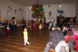 IMG_3575: Foto: Na karnevalu v Šebestěnicích se do víru tance vrhli děti i jejich rodiče