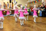 IMG_0174sm: Foto: Děti v kulturním domě ve Veltrubech v sobotu řádily na maškarním karnevalu