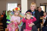 IMG_0366sm: Foto: Děti v kulturním domě ve Veltrubech v sobotu řádily na maškarním karnevalu