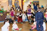 IMG_0383sm: Foto: Děti v kulturním domě ve Veltrubech v sobotu řádily na maškarním karnevalu