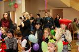 IMG_0452sm: Foto: Děti v kulturním domě ve Veltrubech v sobotu řádily na maškarním karnevalu