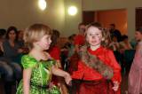 IMG_6840: Foto: Děti ve Svatém Mikuláši si v převlecích zatančily a zahrály různé hry!