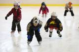 5G6H7471: Foto: Na zimním stadionu v Kutné Hoře se letos naučila bruslit téměř stovka dětí!