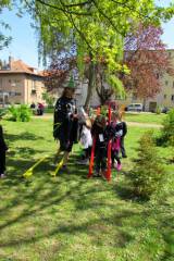 IMG_4695: Foto: Žáci ze ZŠ T.G. Masaryka se proměnili v čaroděje a čarodějnice