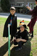 IMG_4703: Foto: Žáci ze ZŠ T.G. Masaryka se proměnili v čaroděje a čarodějnice