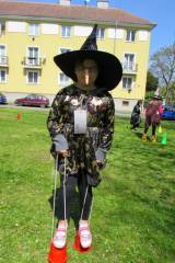 IMG_4714: Foto: Žáci ze ZŠ T.G. Masaryka se proměnili v čaroděje a čarodějnice
