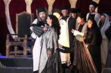 5G6H5557: Foto: Na nádvoří Jezuitské koleje zazněla Verdiho opera Nabucco